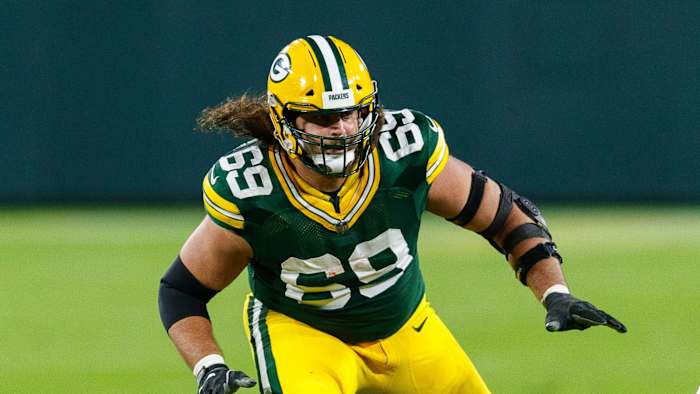 David Bakhtiari (Photo by Jeff Hanisch/USA Today Sports)